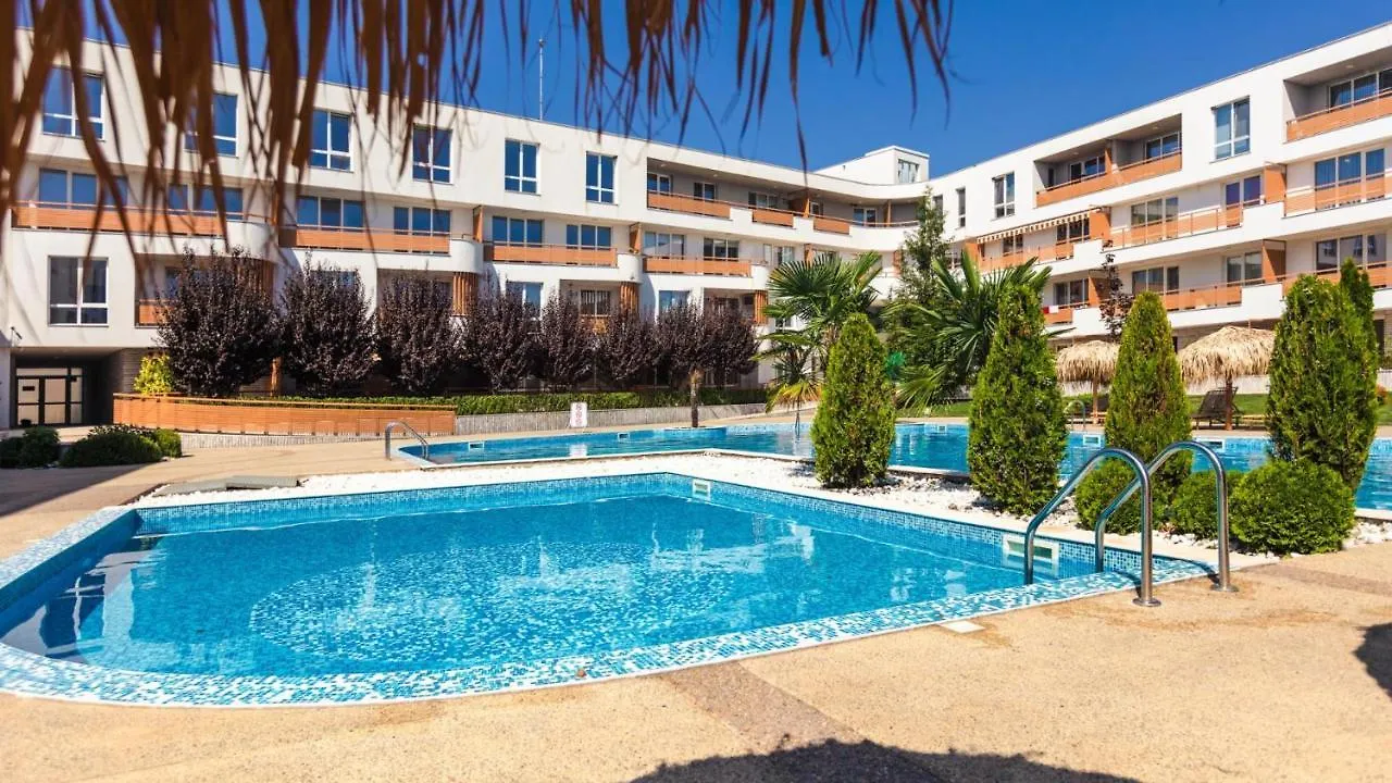 Las Brisas Garden Apartment Burgas